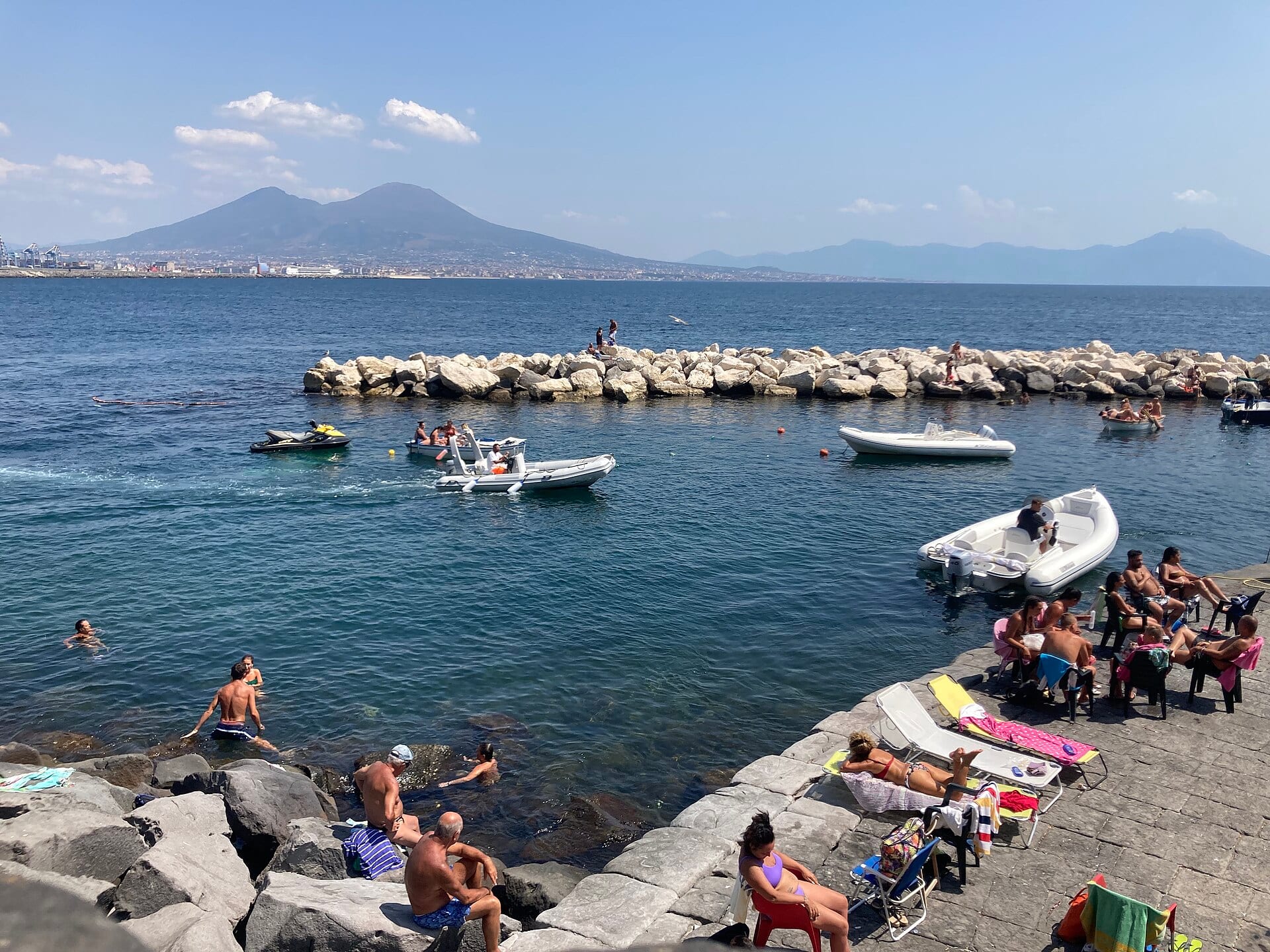 Naples cruise port — Stazione Marittima on the bay